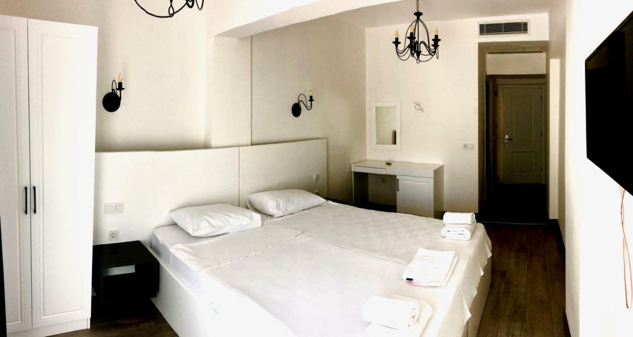 Victoria Hotel And Lounge Фоча Екстер'єр фото